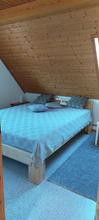 Dachgeschosswohnung Mit Burgblick In Kues 베른카슈텔쿠에스 외부 사진